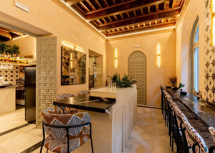 Arco De La Seda - Boutique